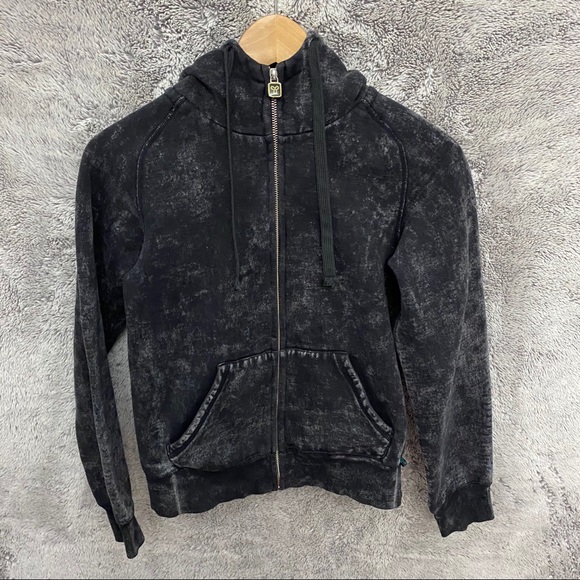 Aritzia Tops - Aritzia TNA Hoodie